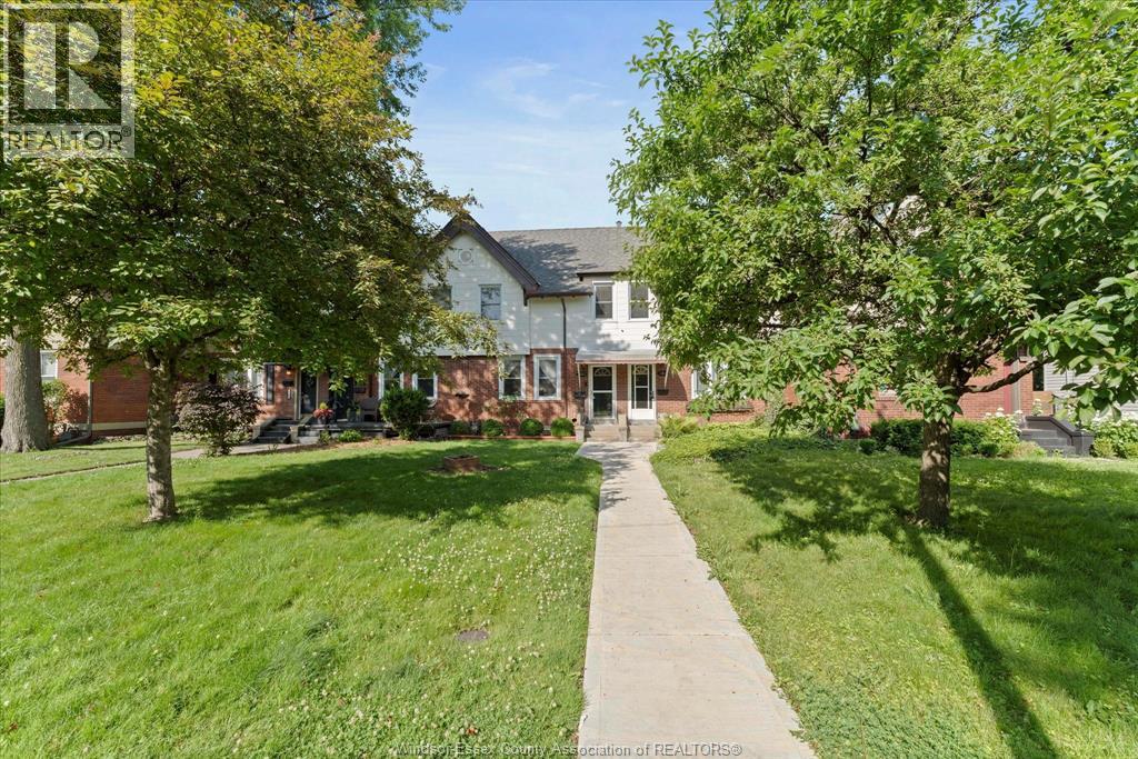 1263 Monmouth, Windsor, Ontario  N8Y 3M2 - Photo 2 - 26016309