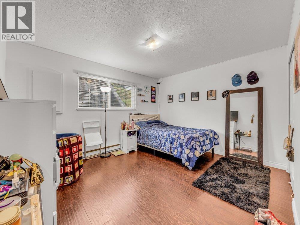 151 N Holdom Avenue, Burnaby, British Columbia  V5B 1K2 - Photo 15 - R3143884