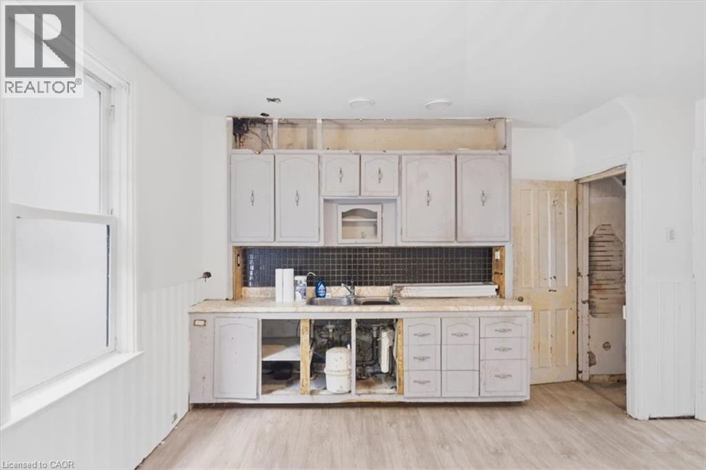 25 Albemarle Street, Hamilton, Ontario  L8L 7G5 - Photo 10 - 40842562