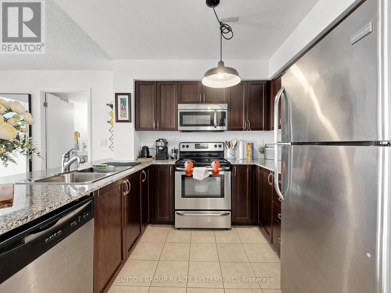 714 - 812 Lansdowne Avenue, Toronto, Ontario M6H 4K5 - Photo 18 - W13535610