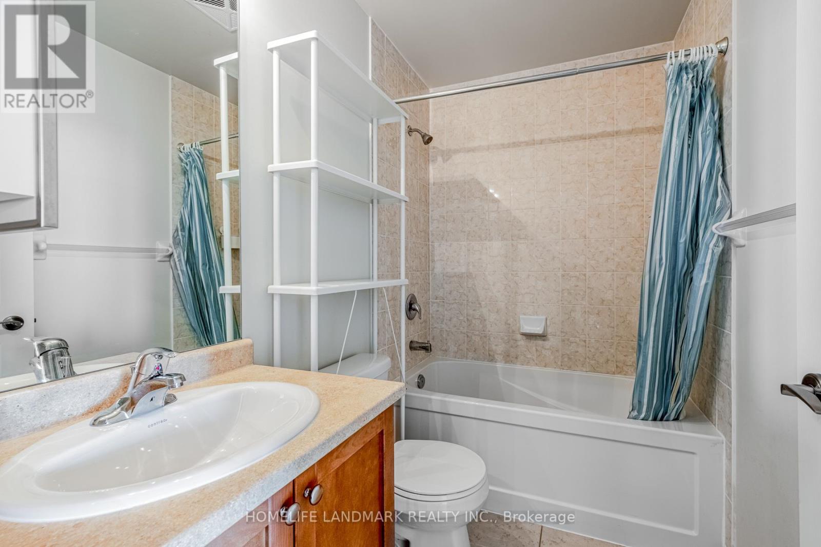 1712 - 339 Rathburn Road W, Mississauga, Ontario  L5B 0K6 - Photo 13 - W13535616