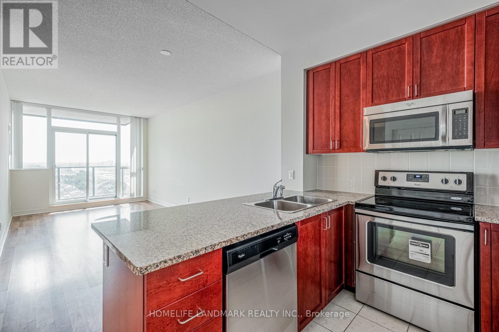 1712 - 339 Rathburn Road W, Mississauga, Ontario  L5B 0K6 - Photo 4 - W13535616