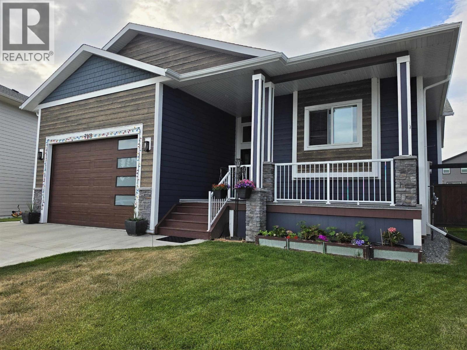 7118 Foxridge Court, Prince George, British Columbia  V2N 0H2 - Photo 2 - R3143785