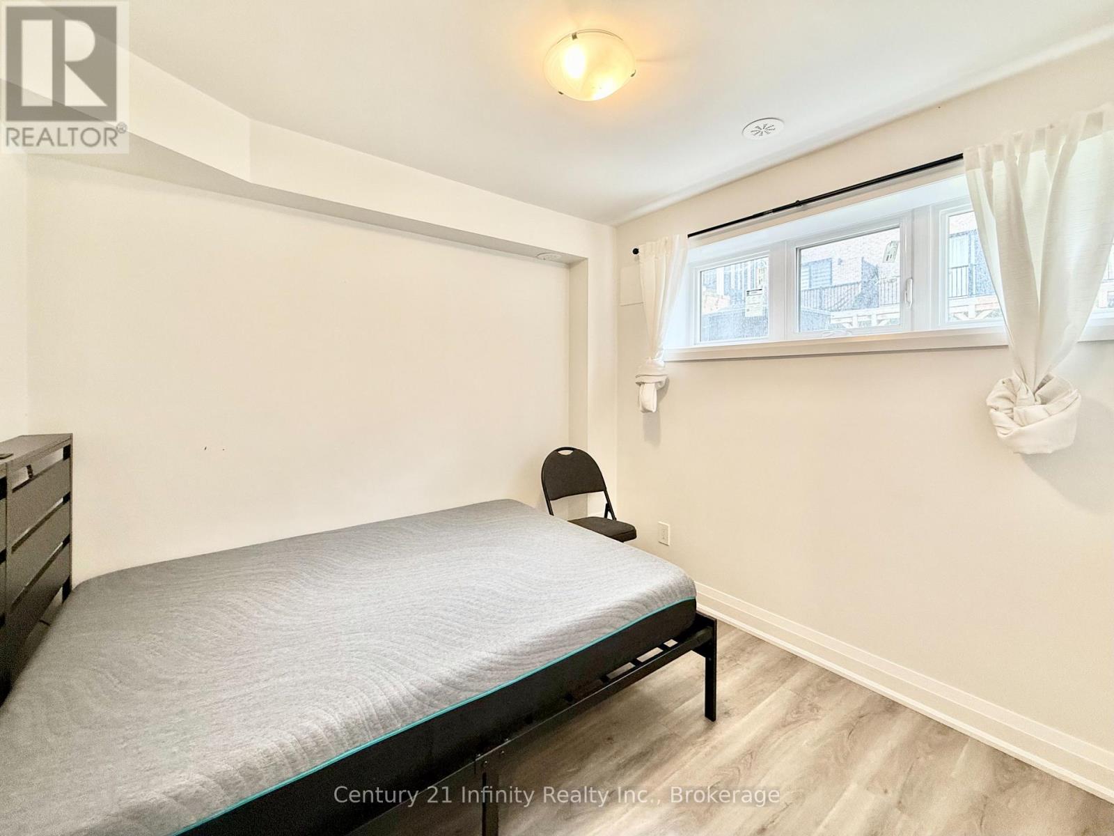 2 - 36 Elkington Crescent, Whitby, Ontario  L1P 0L7 - Photo 8 - E13535694