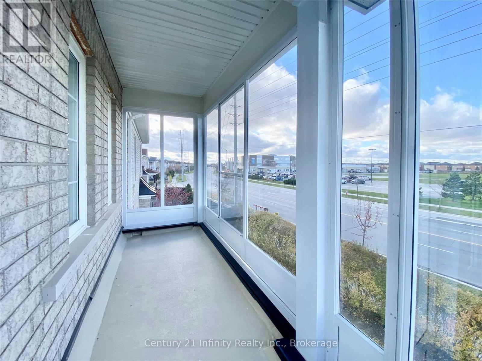 5688 Pegasus Street, Mississauga, Ontario  L5M 7G2 - Photo 11 - W13535696