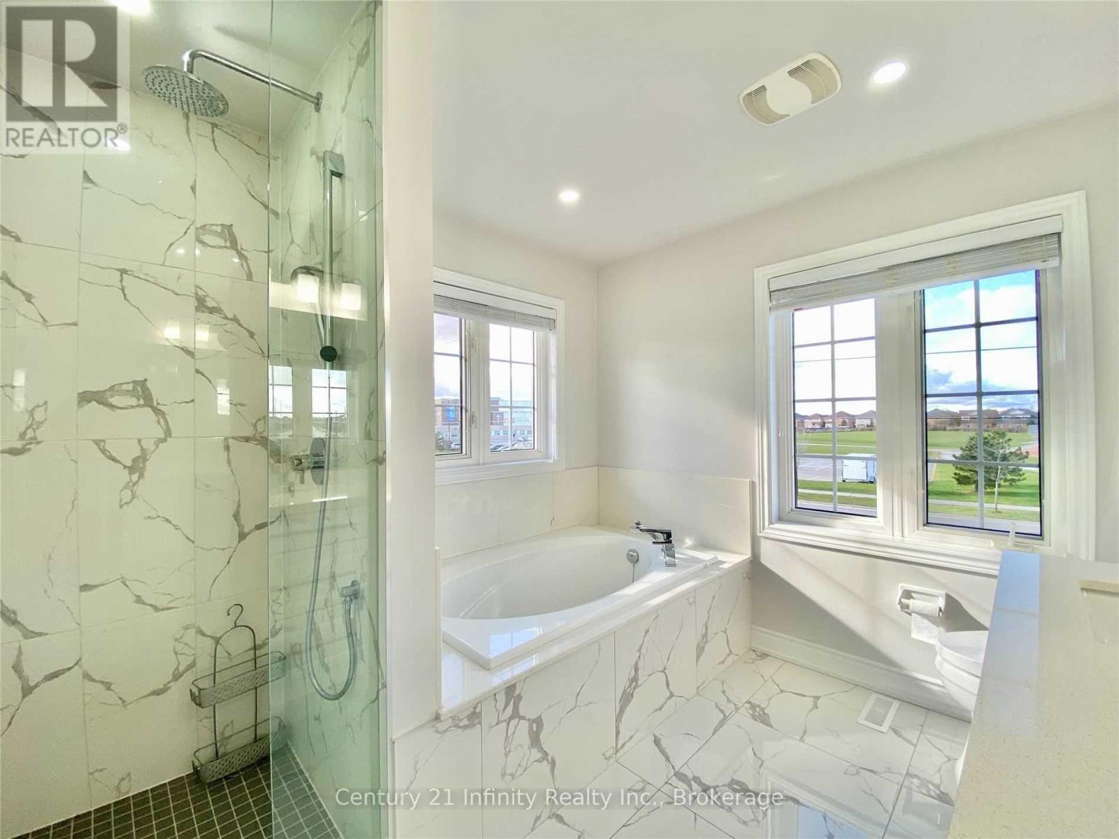 5688 Pegasus Street, Mississauga, Ontario  L5M 7G2 - Photo 18 - W13535696