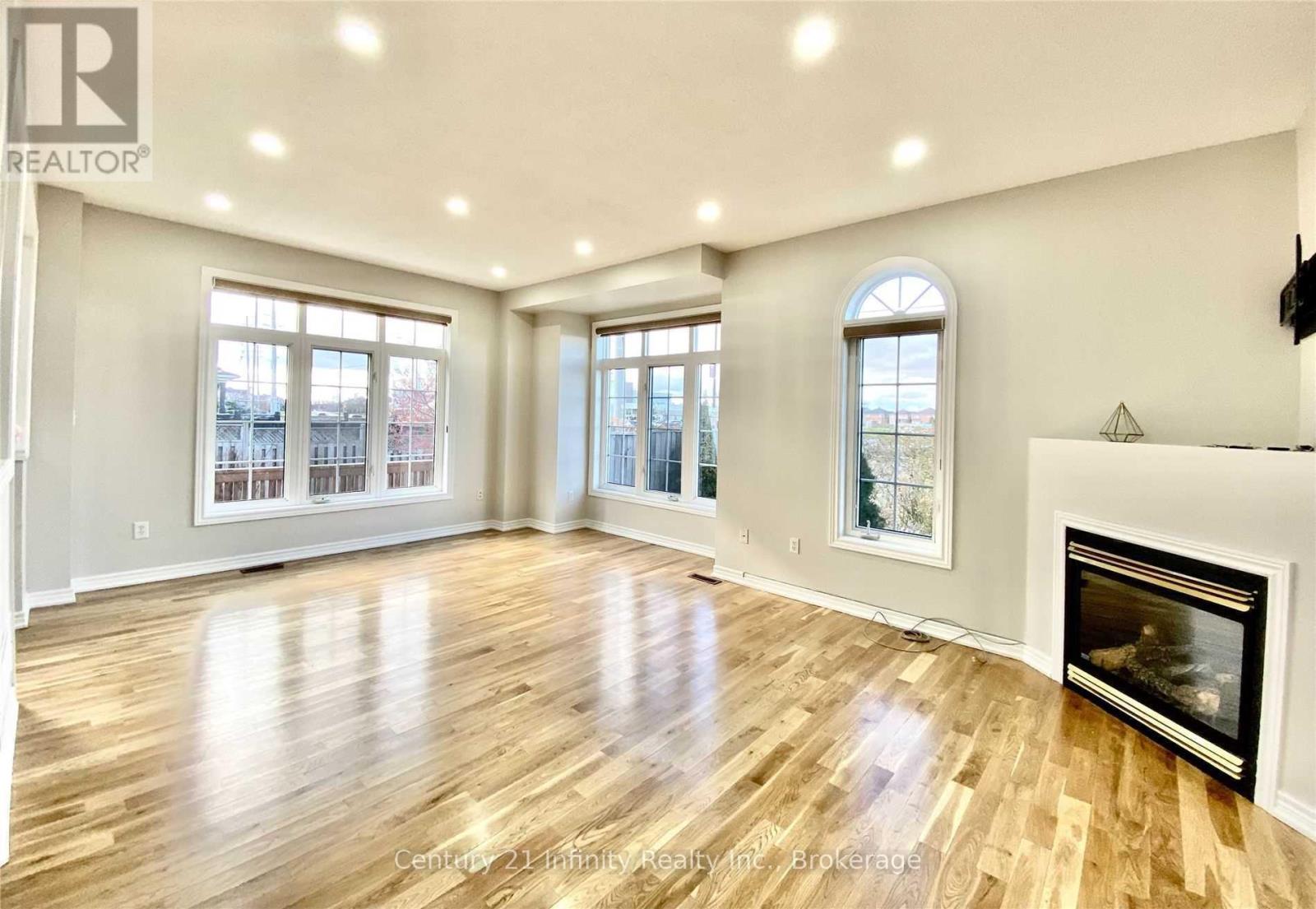 5688 Pegasus Street, Mississauga, Ontario  L5M 7G2 - Photo 6 - W13535696