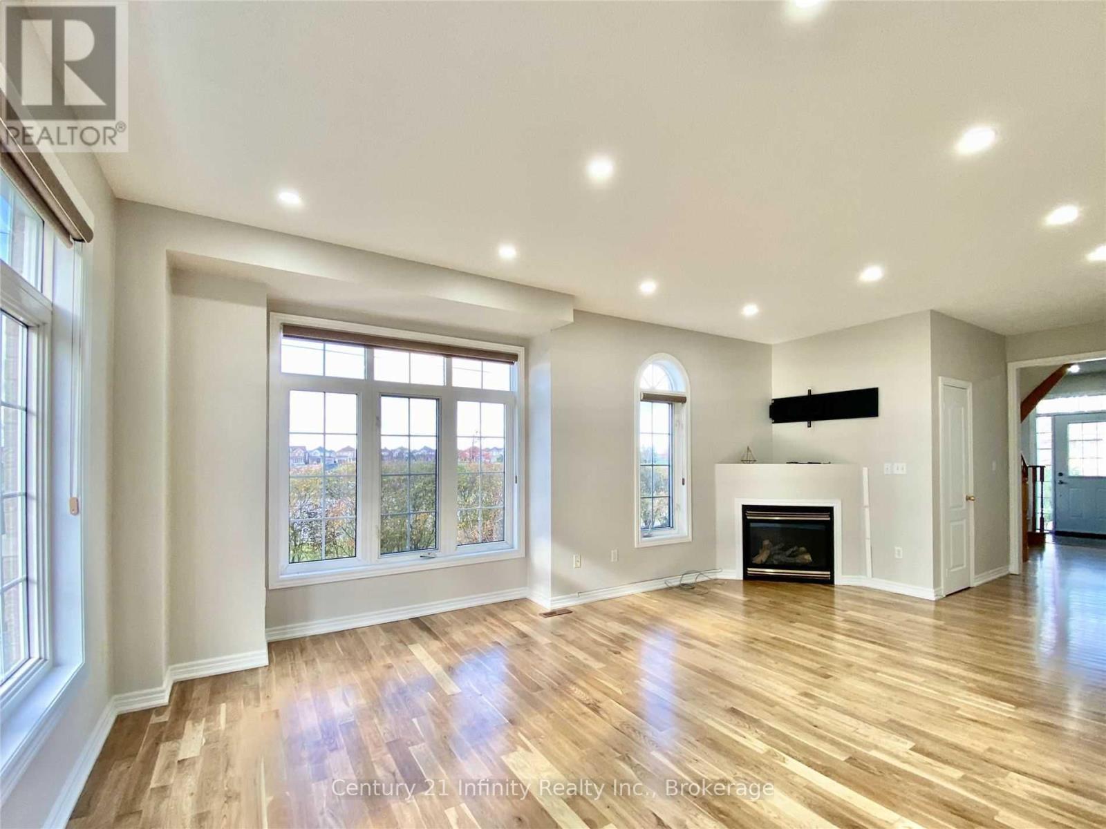 5688 Pegasus Street, Mississauga, Ontario  L5M 7G2 - Photo 7 - W13535696