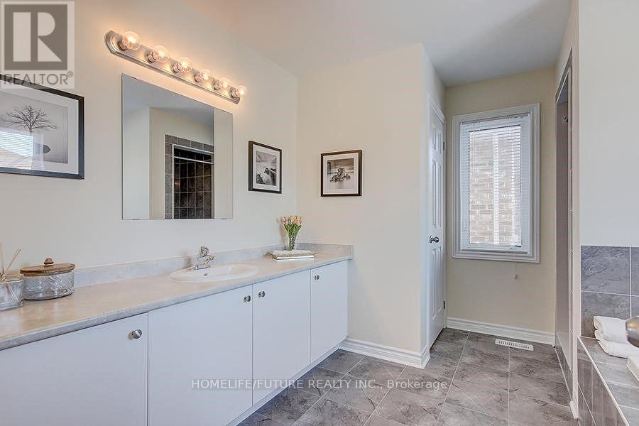 1011 Wrenwood Drive, Oshawa, Ontario  L1K 0Y1 - Photo 18 - E13535634