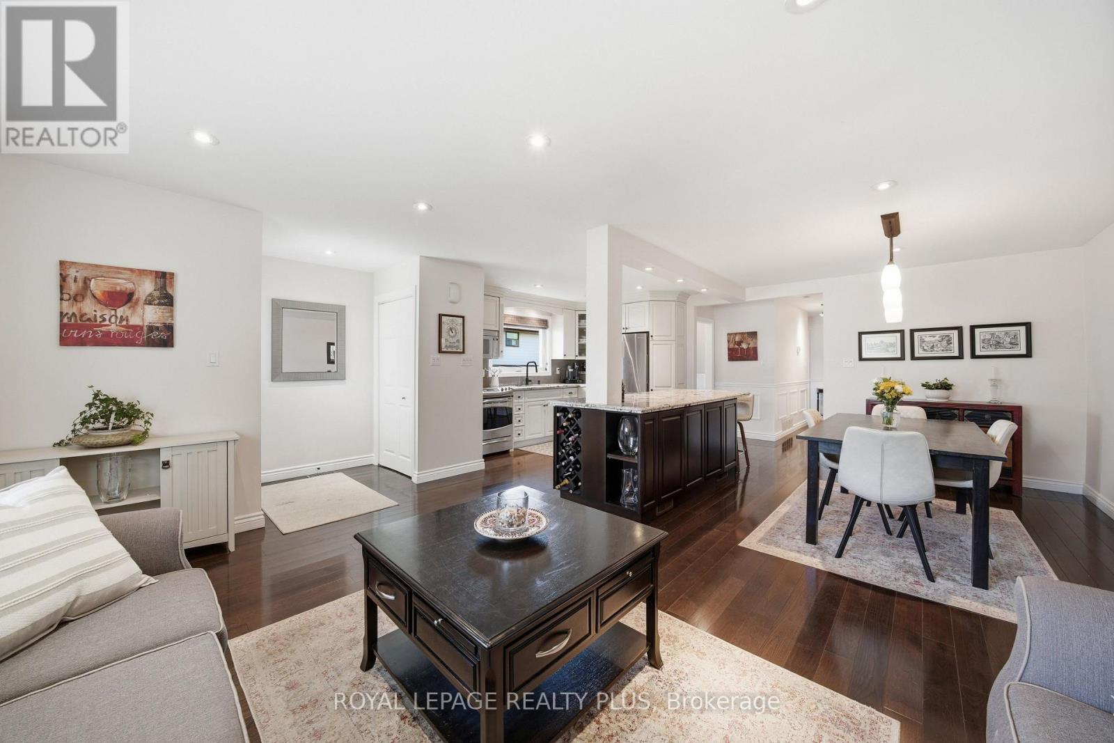 6 Merrydrew Court, Mississauga, Ontario  L5M 1W7 - Photo 11 - W13535670