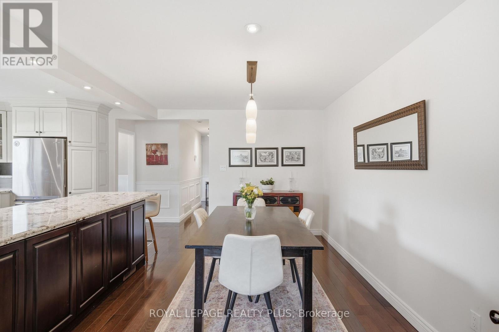 6 Merrydrew Court, Mississauga, Ontario  L5M 1W7 - Photo 12 - W13535670