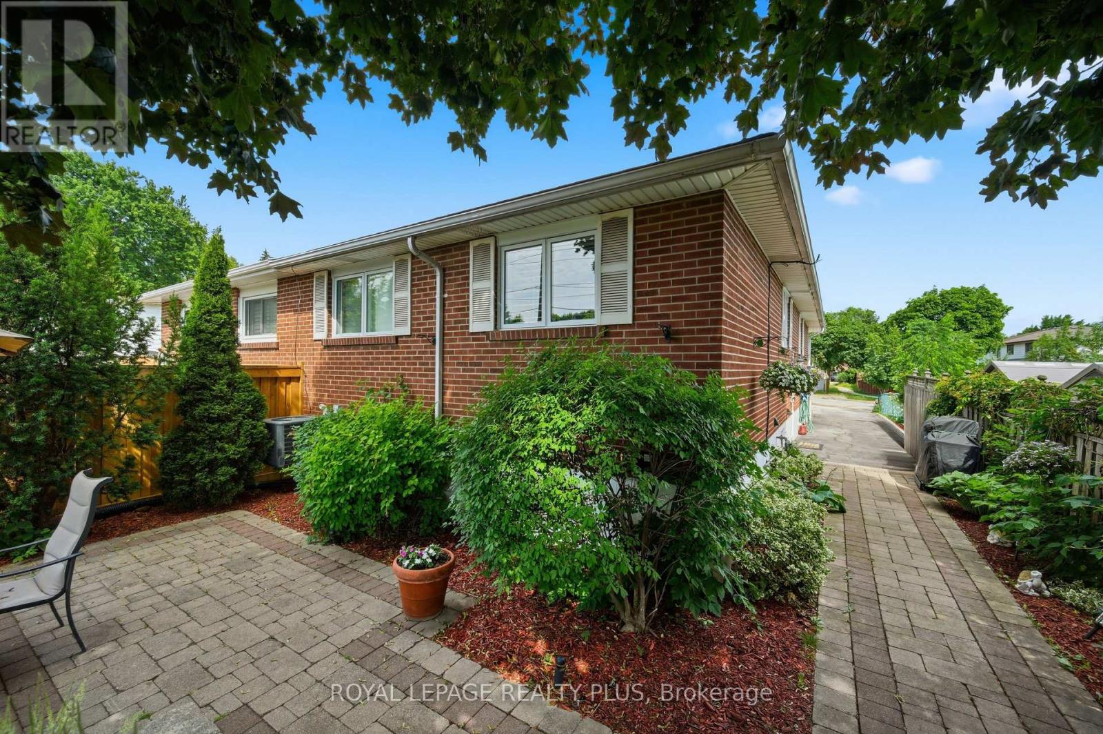 6 Merrydrew Court, Mississauga, Ontario  L5M 1W7 - Photo 41 - W13535670