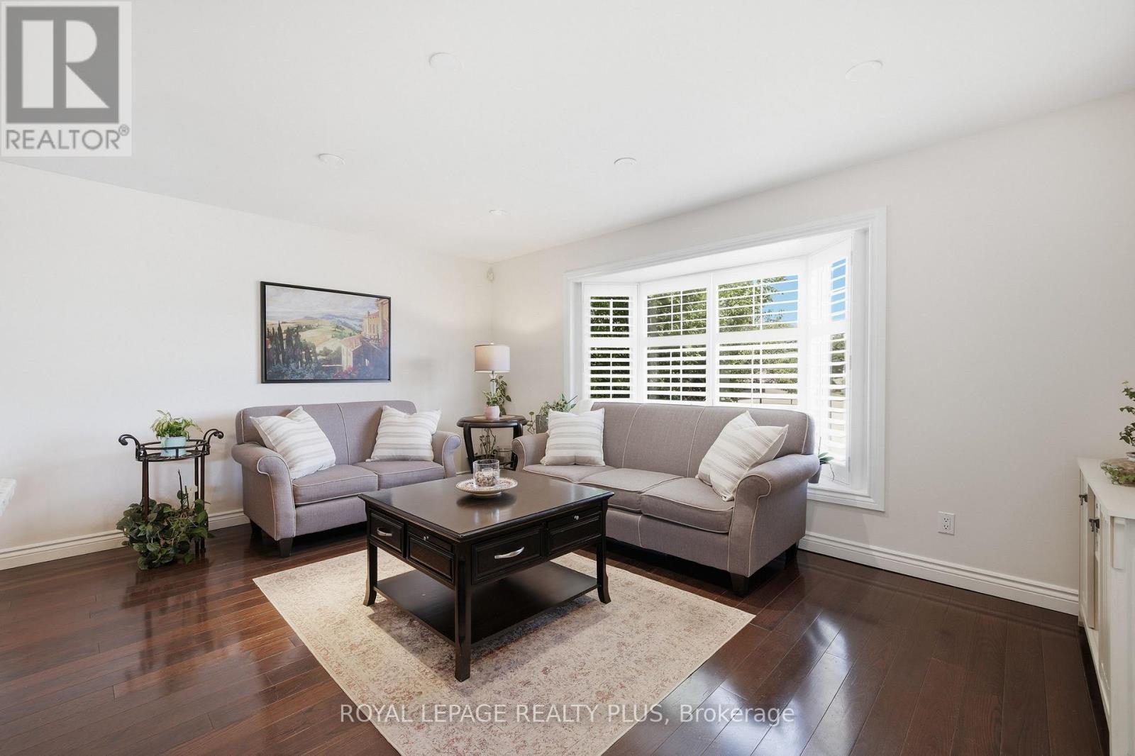 6 Merrydrew Court, Mississauga, Ontario  L5M 1W7 - Photo 7 - W13535670