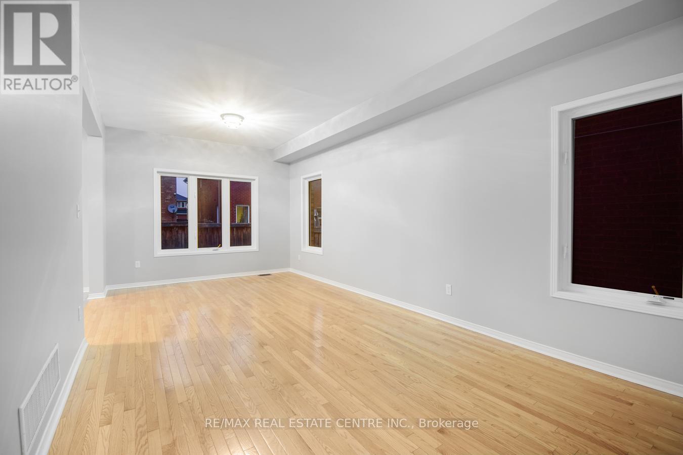 112 Commodore Drive, Brampton, Ontario L6X 0S6 - Photo 10 - W13535686