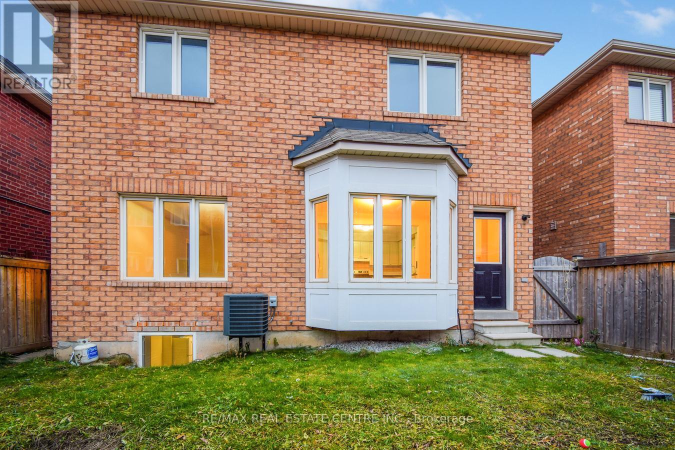112 Commodore Drive, Brampton, Ontario L6X 0S6 - Photo 44 - W13535686
