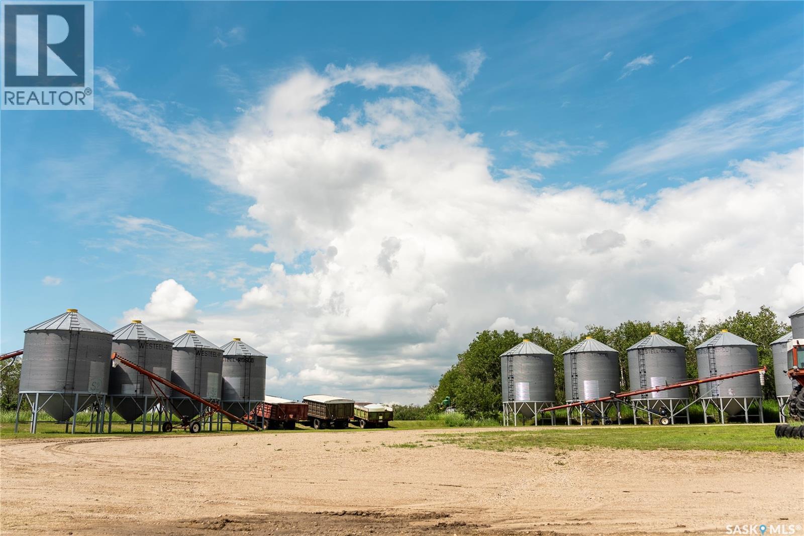 Leniczek Farm/lily & Rose Seed Processors, Mcleod Rm No. 185, Saskatchewan  S0A 2B0 - Photo 10 - SK041624