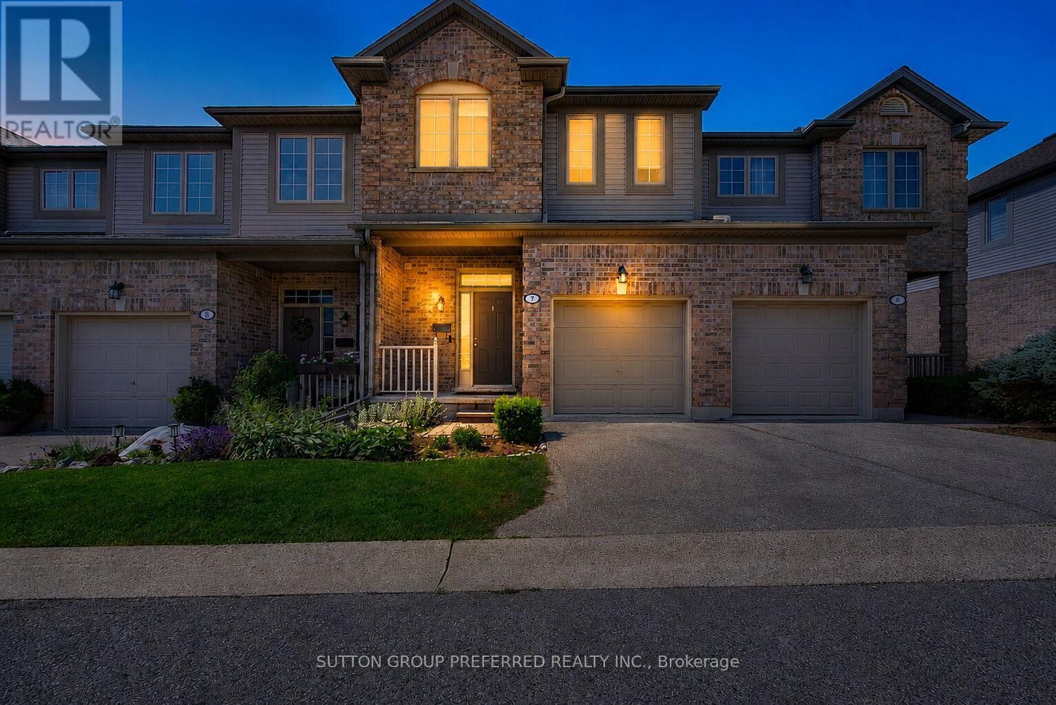 7 - 185 NORTH CENTRE ROAD, London North, Ontario
