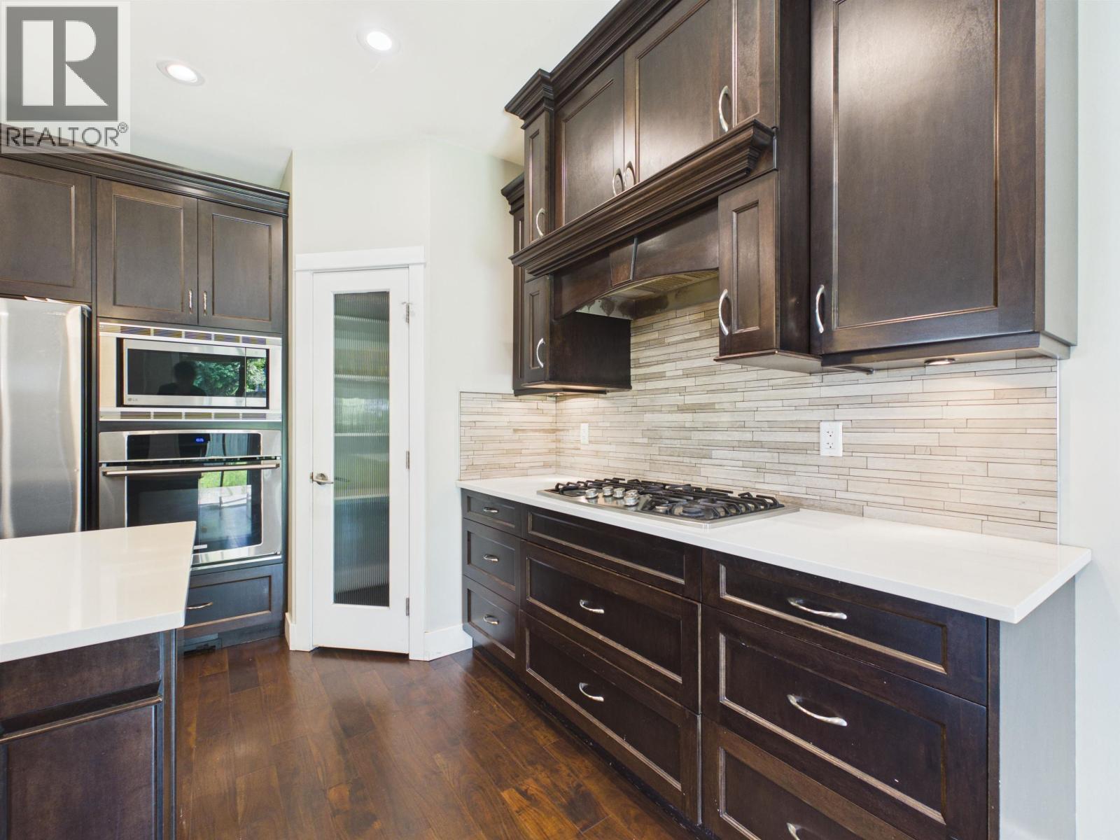 638 Austin Avenue, Coquitlam, British Columbia  V3K 3N1 - Photo 12 - R3141135