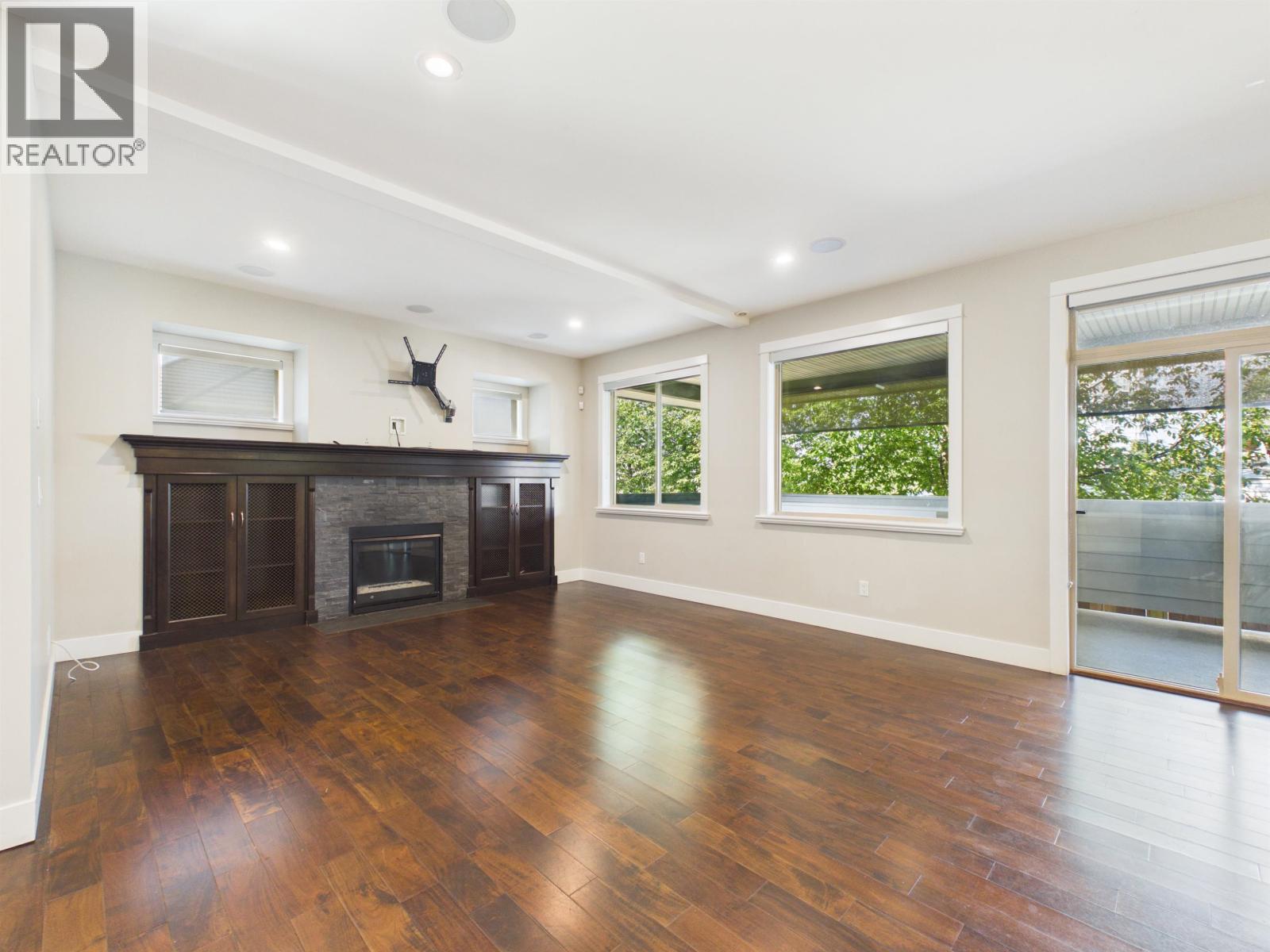 638 Austin Avenue, Coquitlam, British Columbia  V3K 3N1 - Photo 8 - R3141135