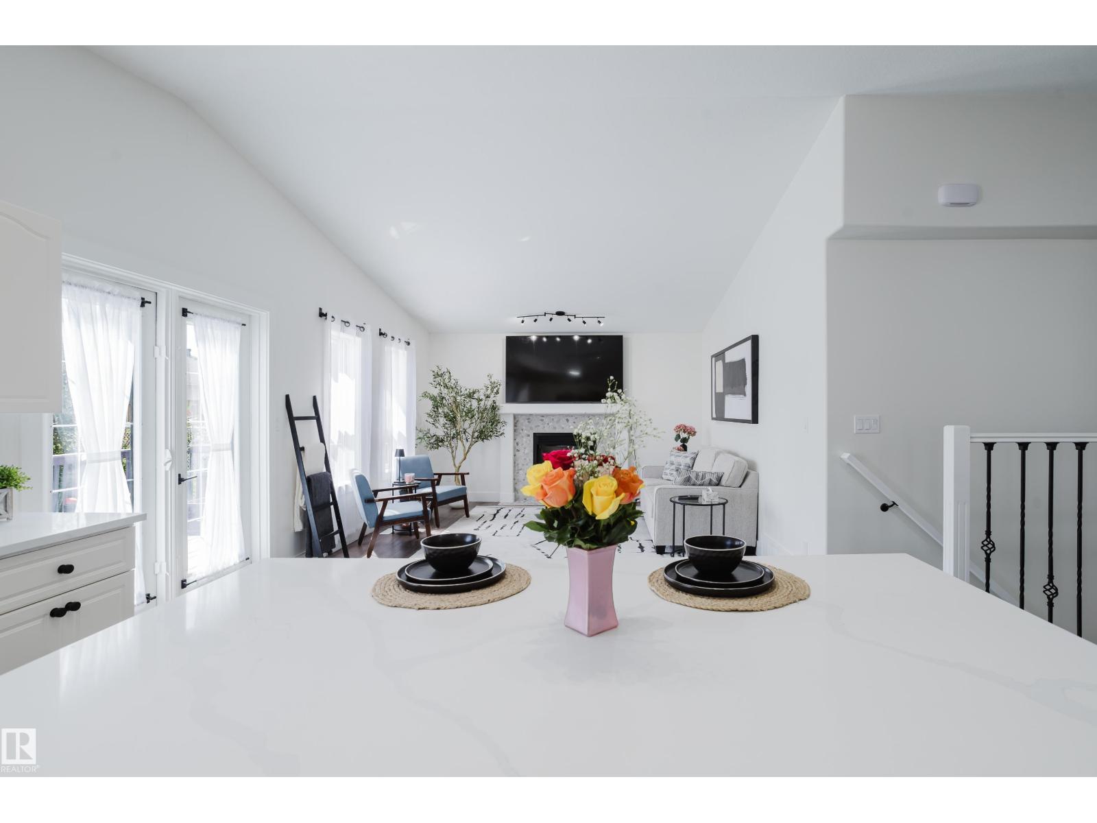 6741 162a Av NW, Edmonton, Alberta  T5Z 3C6 - Photo 10 - E4497545
