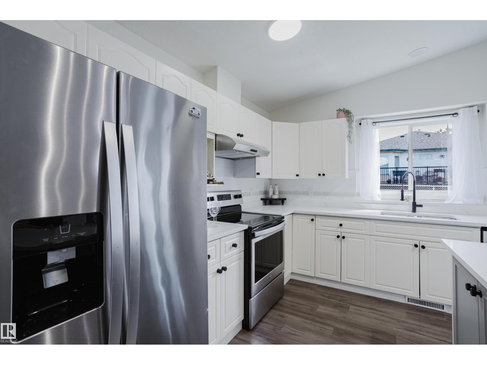 6741 162a Av NW, Edmonton, Alberta  T5Z 3C6 - Photo 7 - E4497545