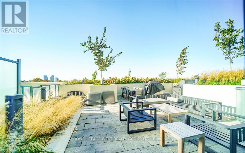 30 Samuel Wood Way, Toronto, Ontario  M9B 0C9 - Photo 11 - W13535718