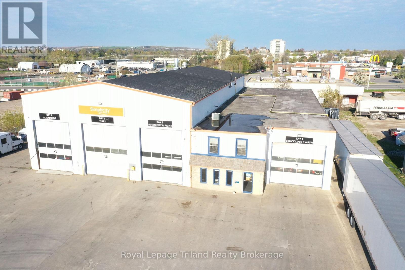 12 CHURCHILL PLACE, Woodstock, Ontario