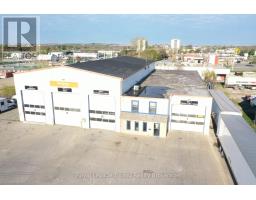 12 CHURCHILL PLACE, Woodstock, Ontario