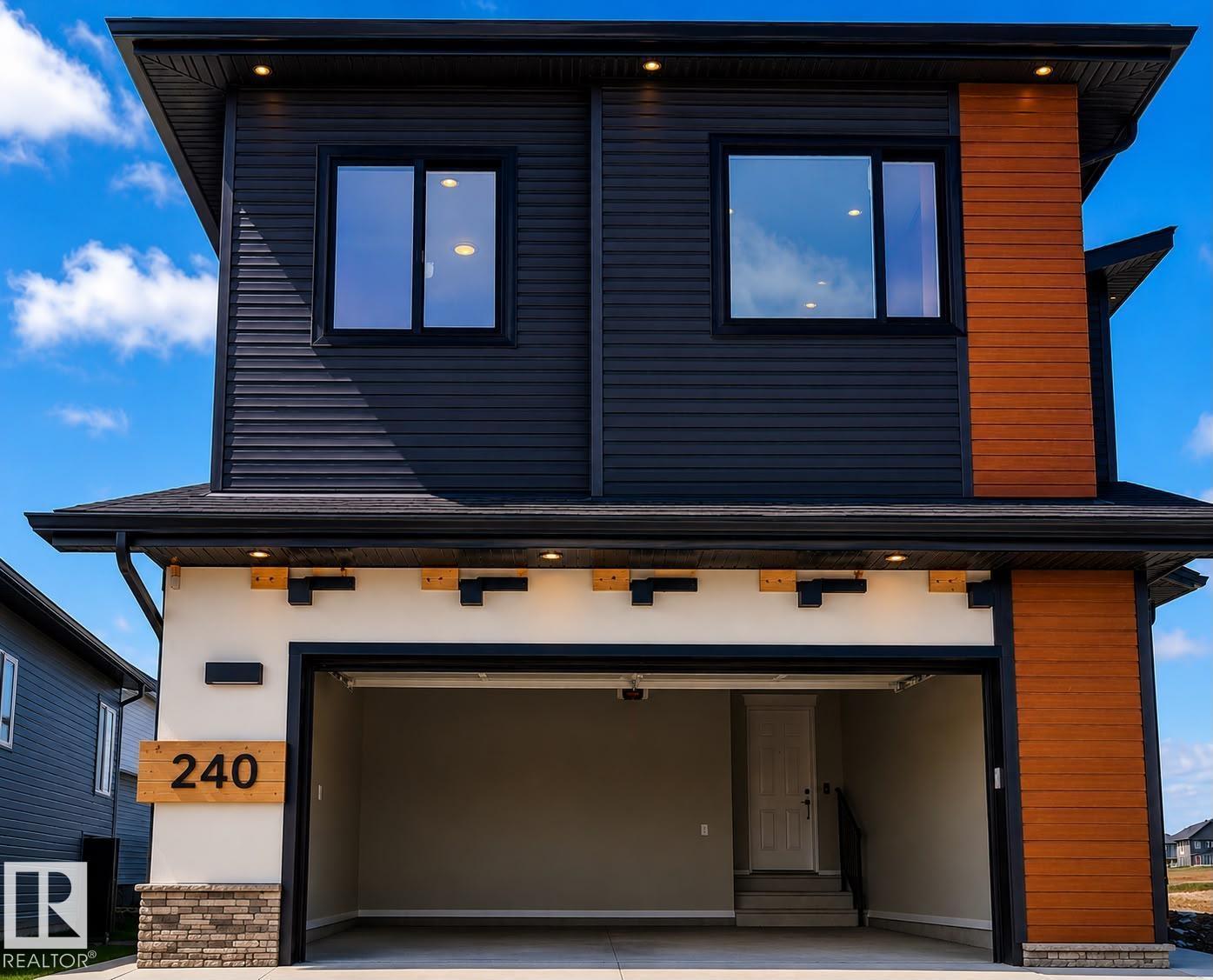 240 166 AV NE NE, Edmonton, Alberta