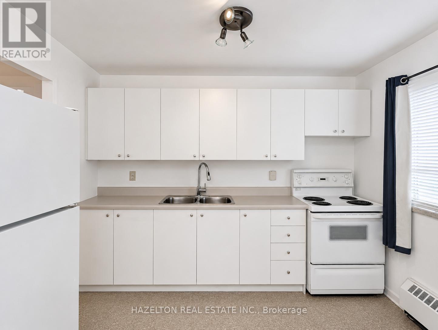 1001 - 1665 Bloor Street E, Mississauga, Ontario L4X 1S4 - Photo 3 - W13535106