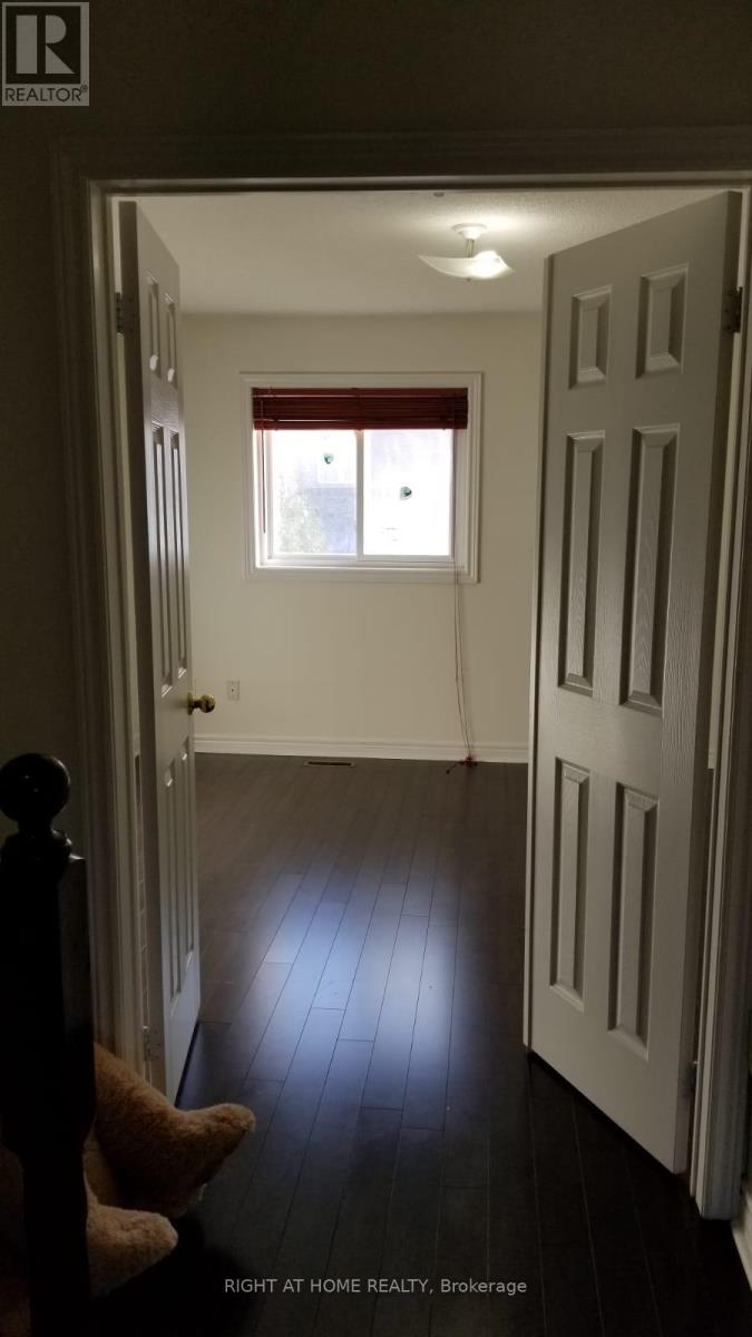 630 Leatherleaf Drive, Mississauga, Ontario  L4Z 3Z1 - Photo 13 - W13535768