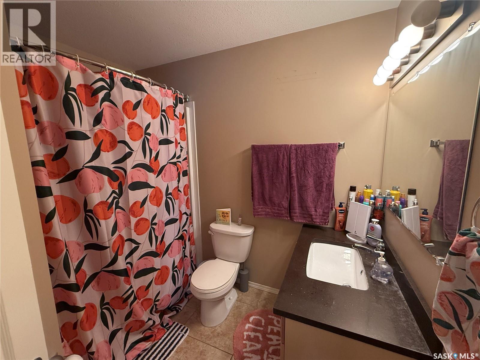 4 1795 Clark Avenue, Weyburn, Saskatchewan  S4H 3L3 - Photo 15 - SK041753