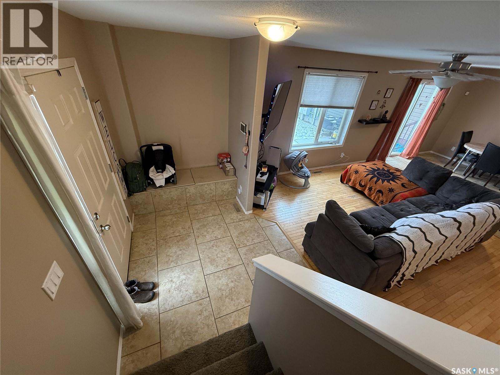 4 1795 Clark Avenue, Weyburn, Saskatchewan  S4H 3L3 - Photo 3 - SK041753