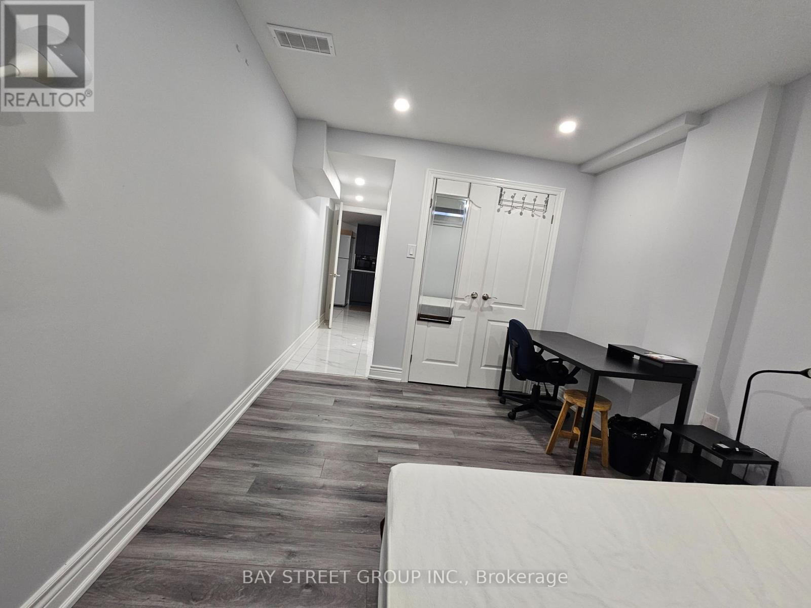 Basement #1 - 3177 Colonial Drive, Mississauga, Ontario  L5L 5L3 - Photo 14 - W13100866