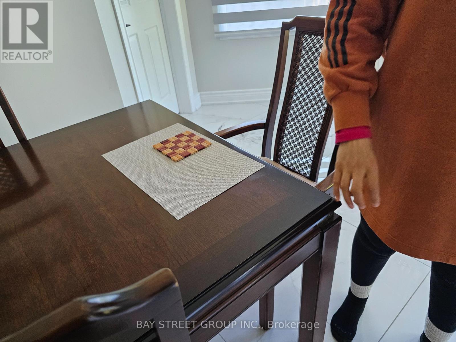 Upper1 - 3177 Colonial Drive, Mississauga, Ontario  L5L 5L3 - Photo 13 - W13526044