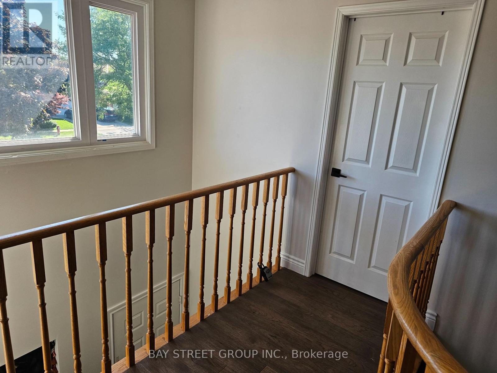 Upper1 - 3177 Colonial Drive, Mississauga, Ontario  L5L 5L3 - Photo 9 - W13526044