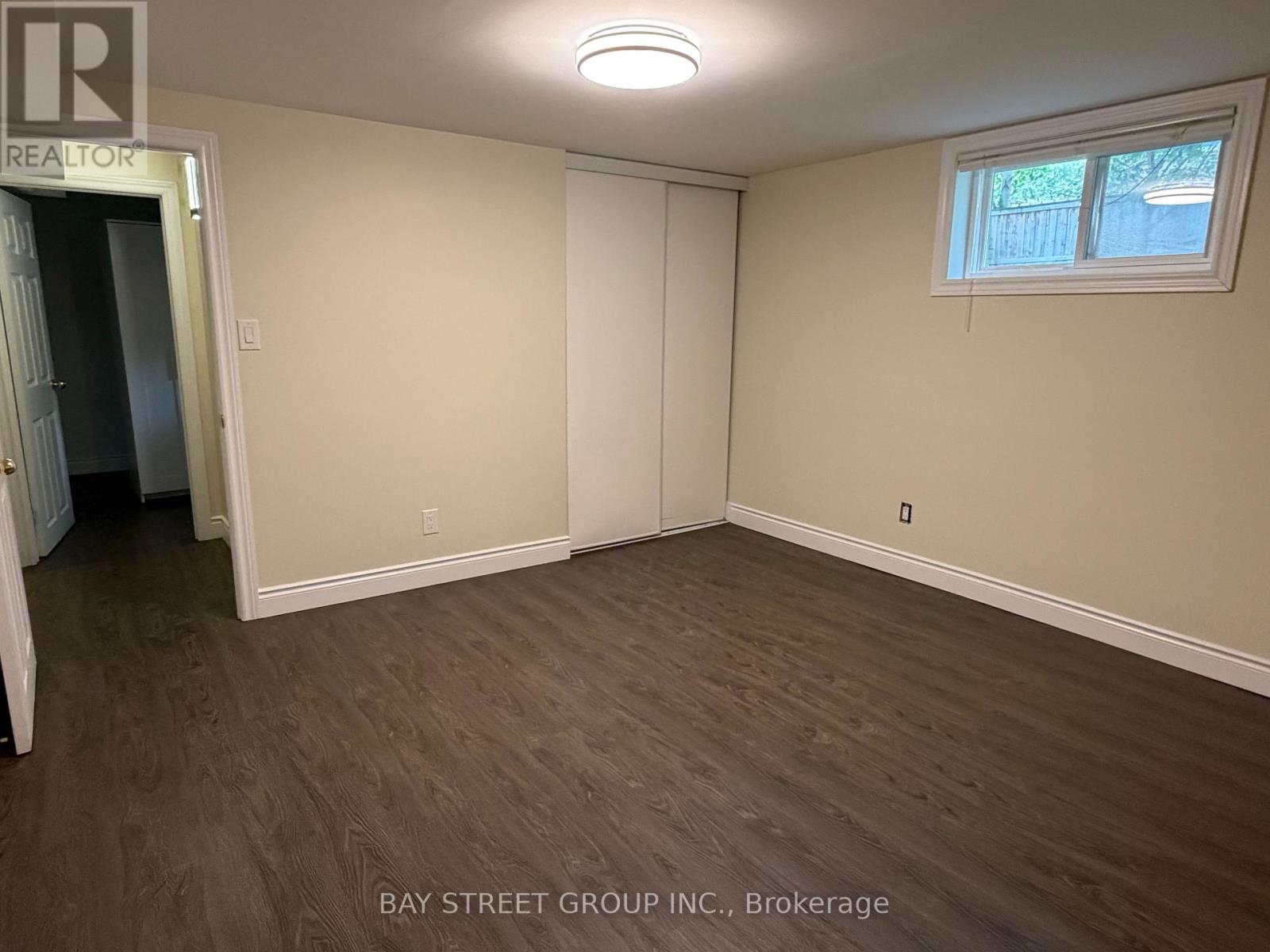 Lower 123 Searle Avenue, Toronto, Ontario  M3H 4B1 - Photo 3 - C13530488