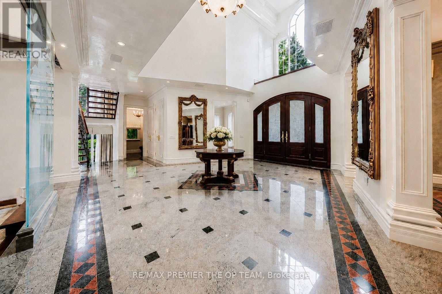43 COWAN DRIVE, Vaughan, Ontario