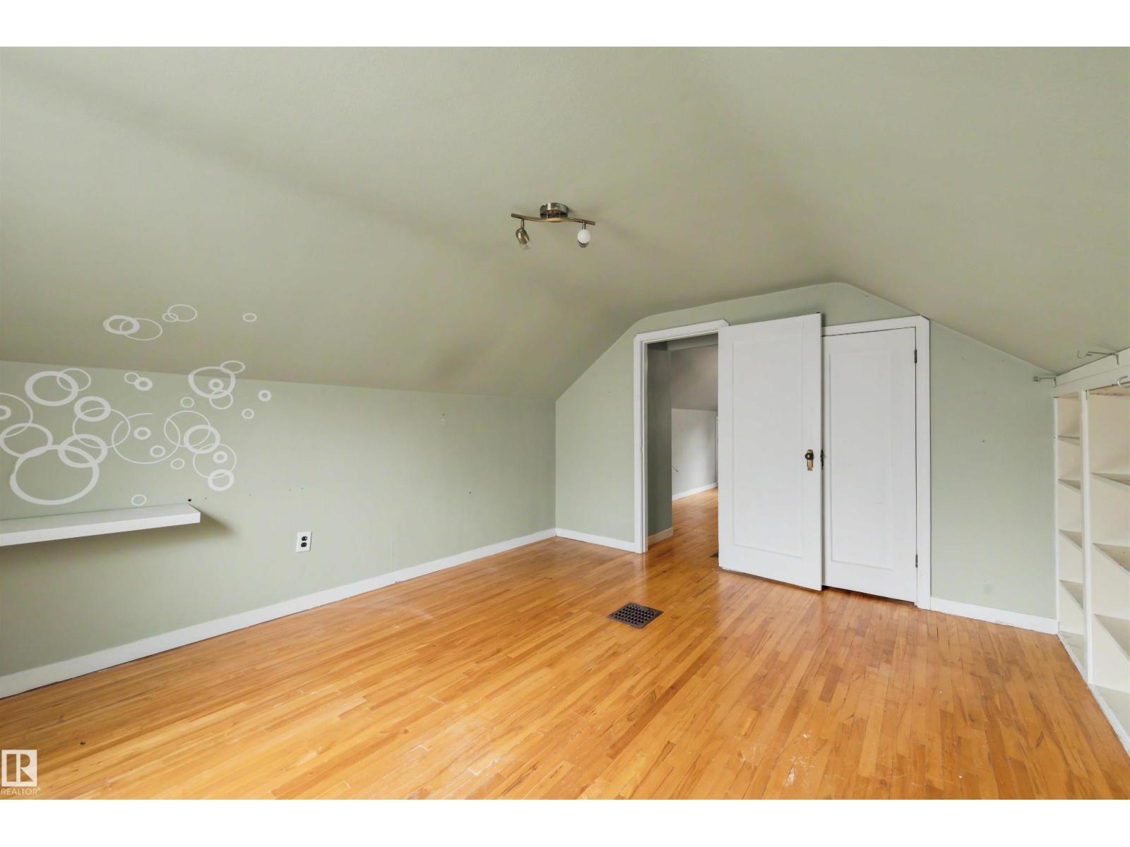 10612 127 St NW, Edmonton, Alberta  T5N 1W1 - Photo 21 - E4497555