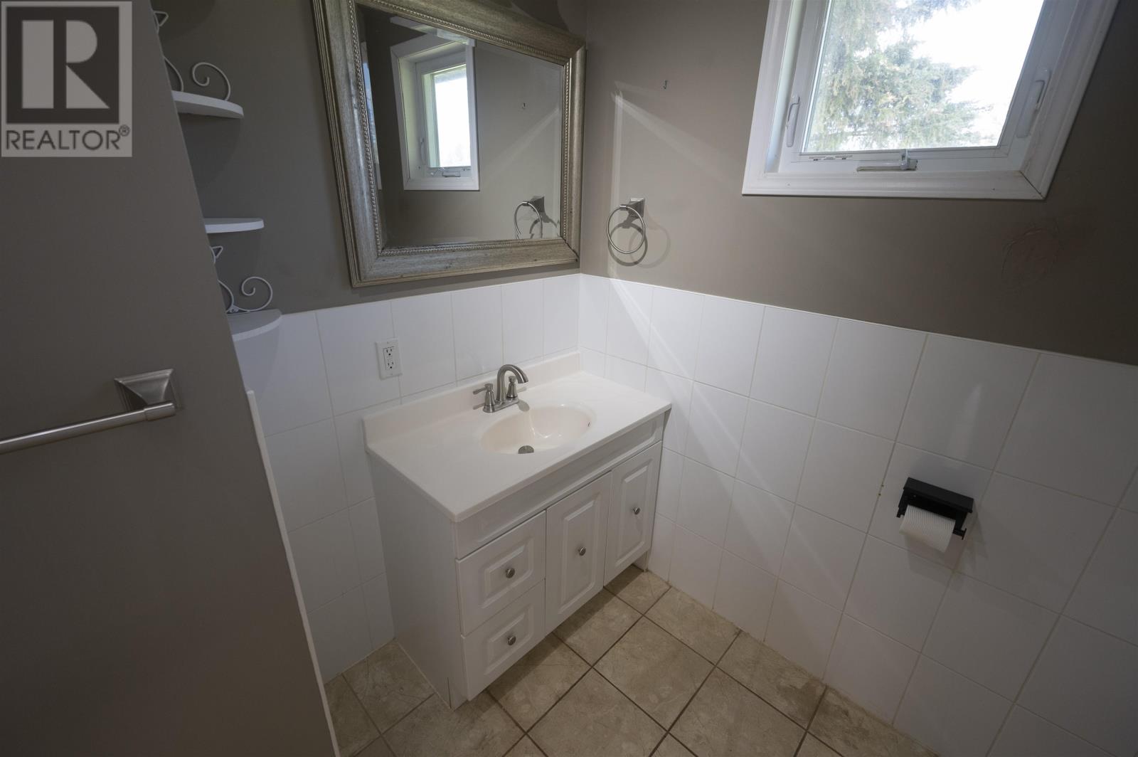2306 Arthur Street West, Thunder Bay, Ontario  P7K 1B4 - Photo 21 - TB2601815
