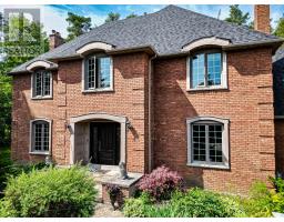 2 HERON TRAIL, Whitchurch-Stouffville, Ontario