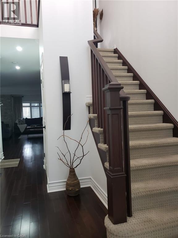 16 Signal Hill Pathway, Stoney Creek, Ontario  L8E 0B7 - Photo 4 - 40845102