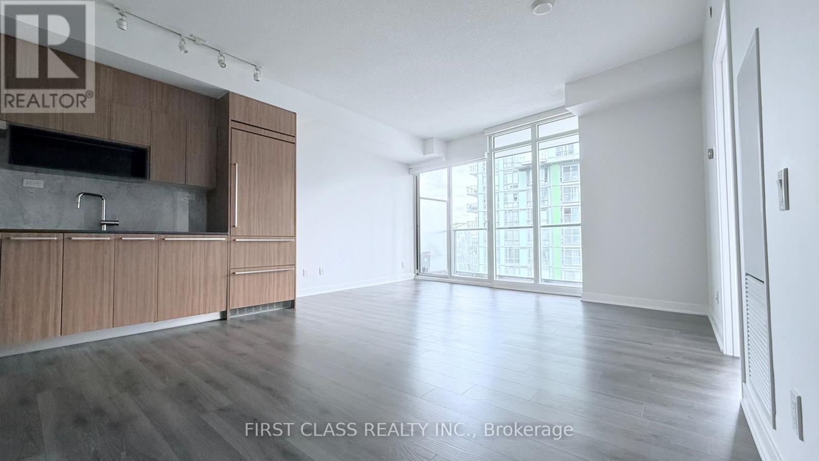 503 - 90 Queens Wharf Road, Toronto, Ontario  M5V 0J4 - Photo 5 - C13535846