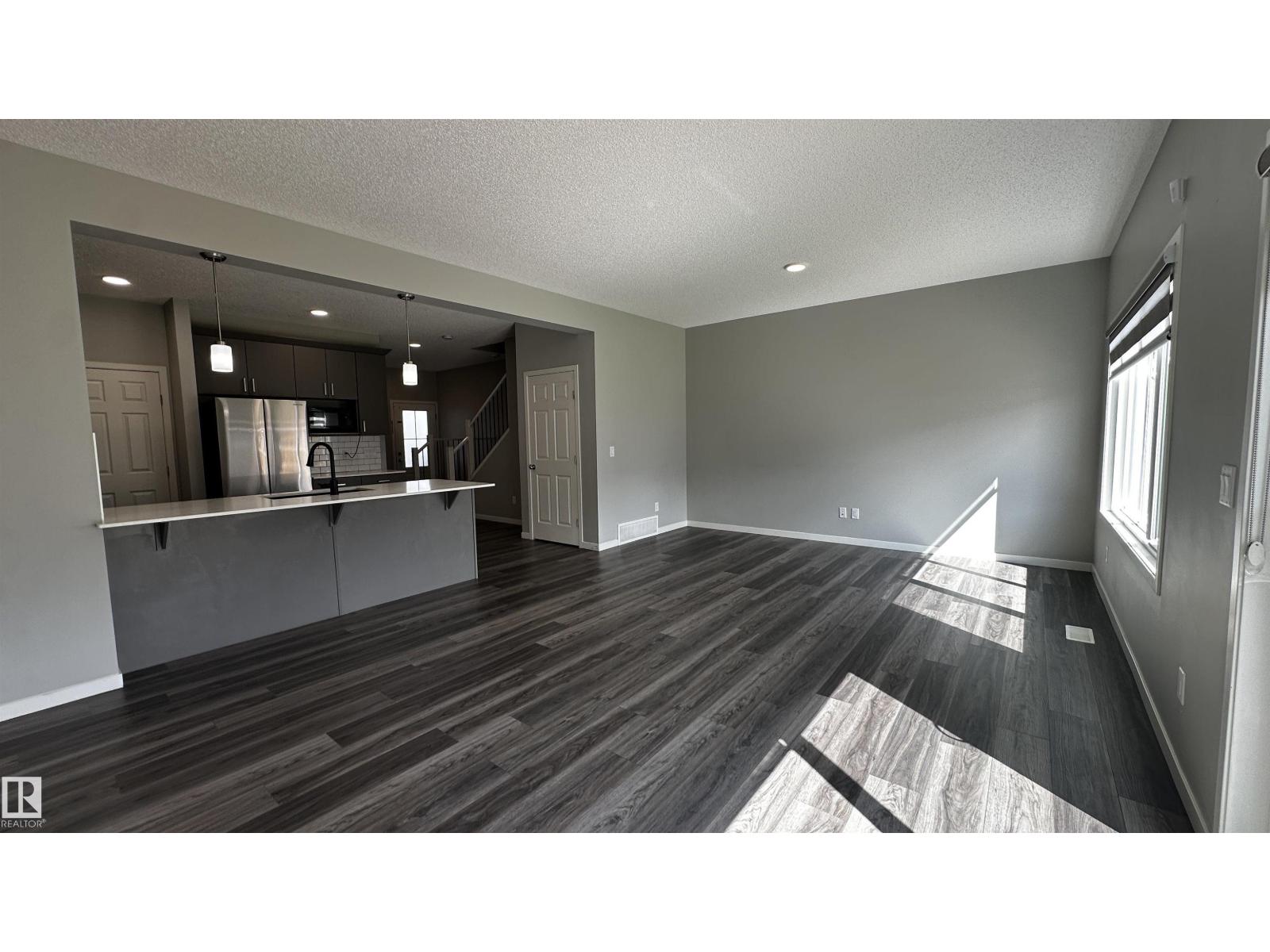 9871 226 St NW, Edmonton, Alberta  T5T 7V2 - Photo 5 - E4497106