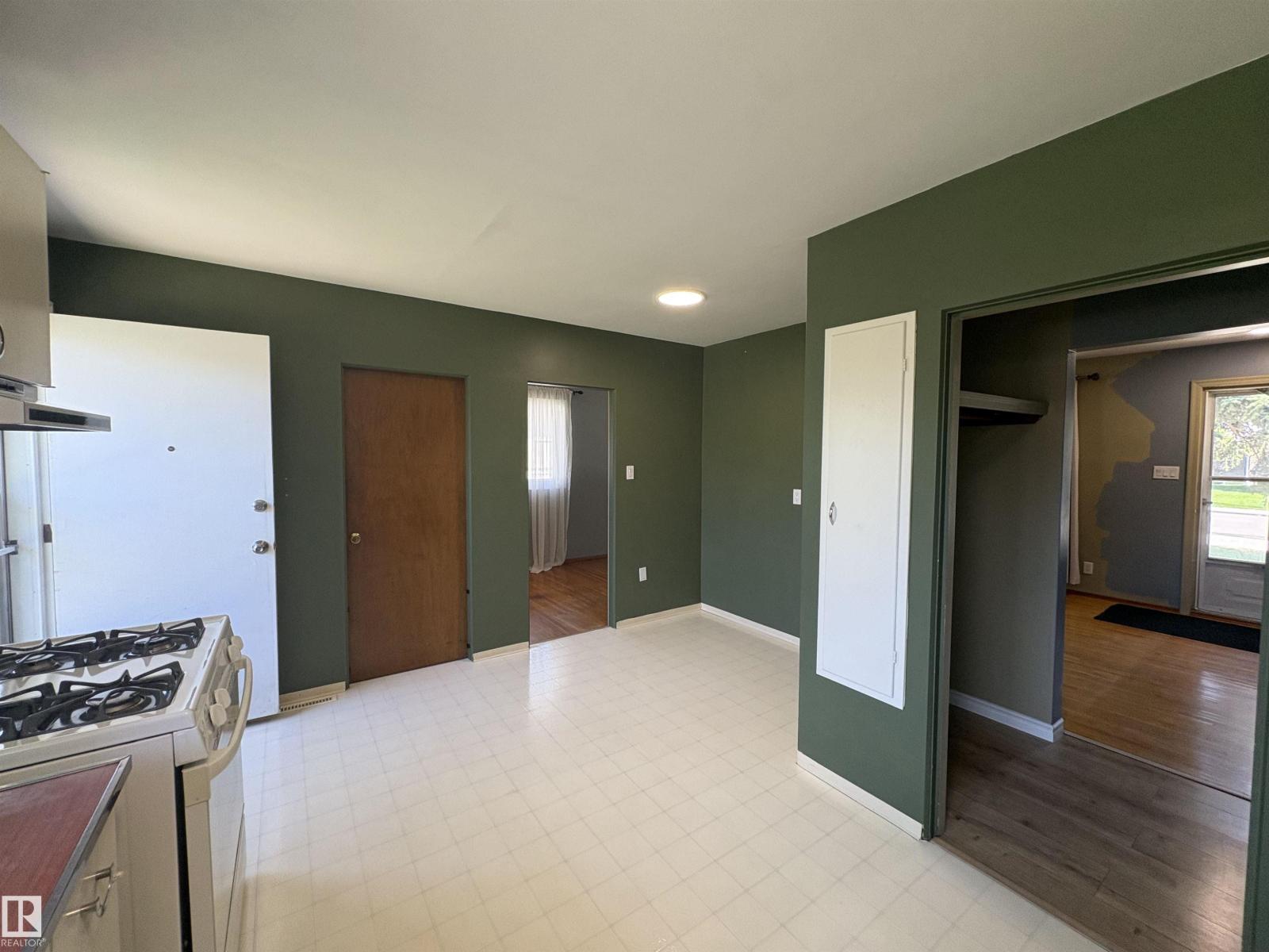 13032 90 St NW, Edmonton, Alberta  T5E 3M3 - Photo 10 - E4497562