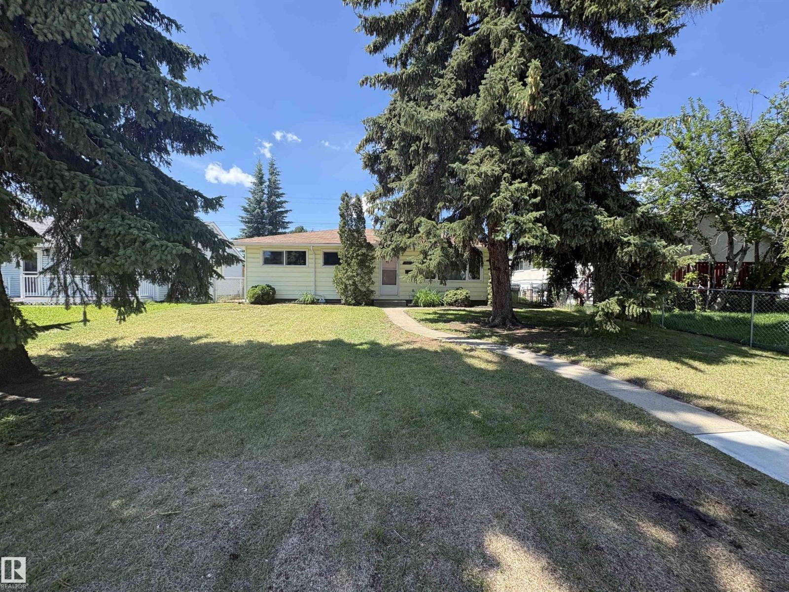 13032 90 St NW, Edmonton, Alberta  T5E 3M3 - Photo 2 - E4497562