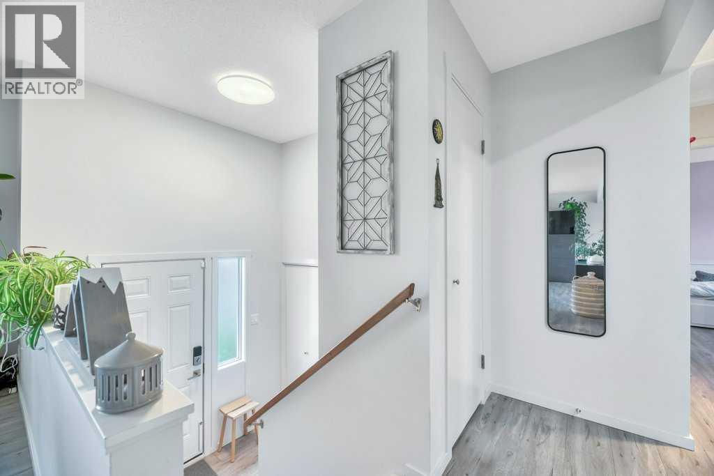 7311 35 Avenue NW, Calgary, Alberta  T3B 1T2 - Photo 9 - A2324962