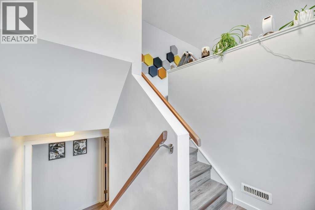 7311 35 Avenue NW, Calgary, Alberta  T3B 1T2 - Photo 27 - A2324962