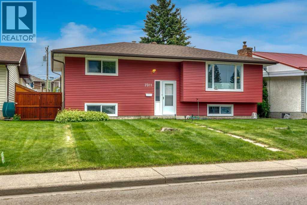 7311 35 Avenue NW, Calgary, Alberta  T3B 1T2 - Photo 1 - A2324962