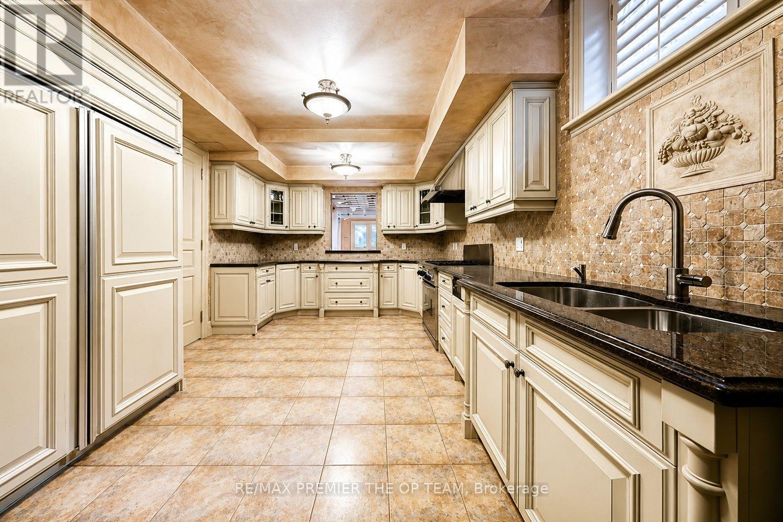 43 Cowan Drive, Vaughan, Ontario  L4L 7H4 - Photo 8 - N13513748